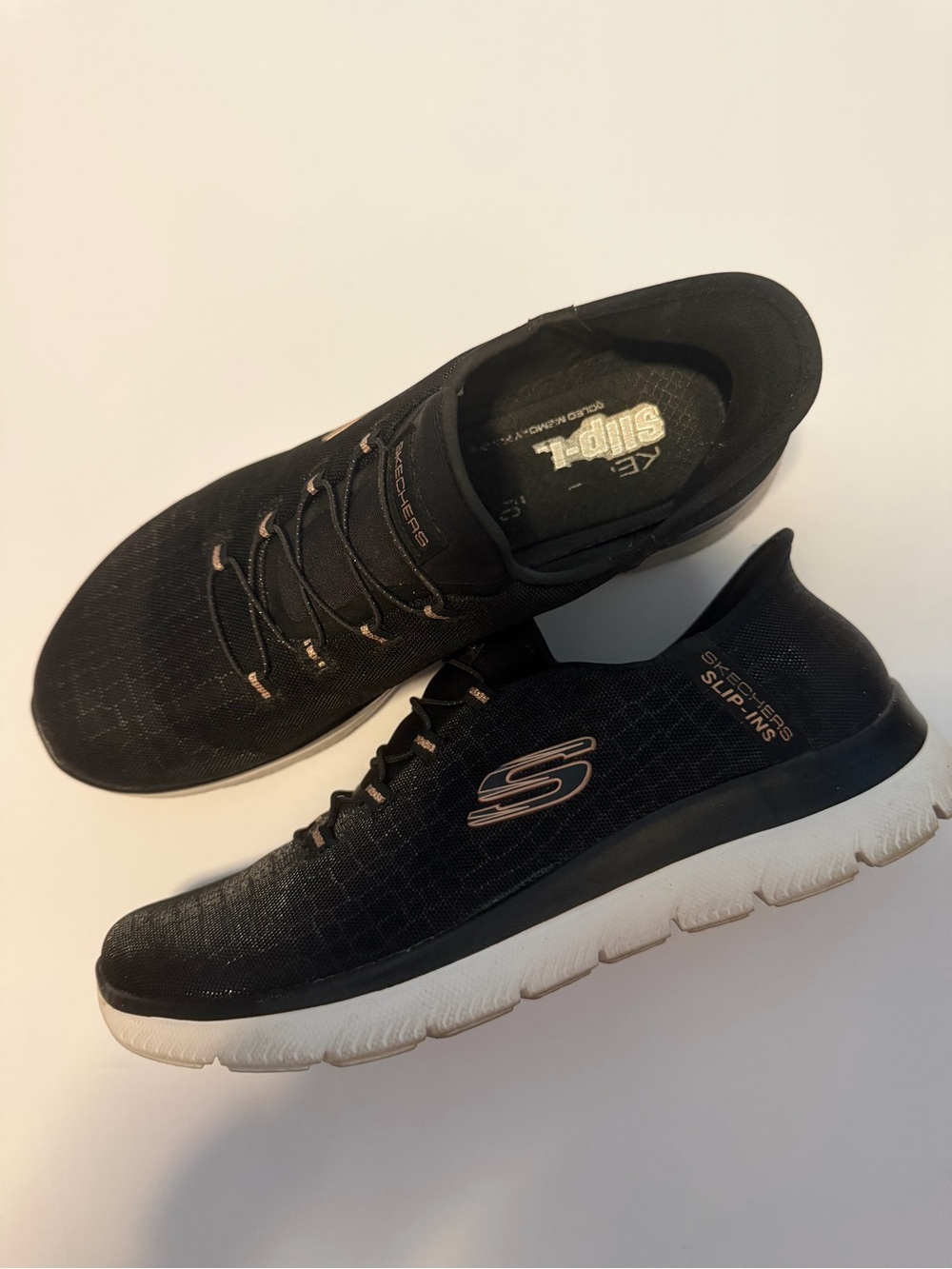 Women’s Skechers Summits Slip Ins 8.5